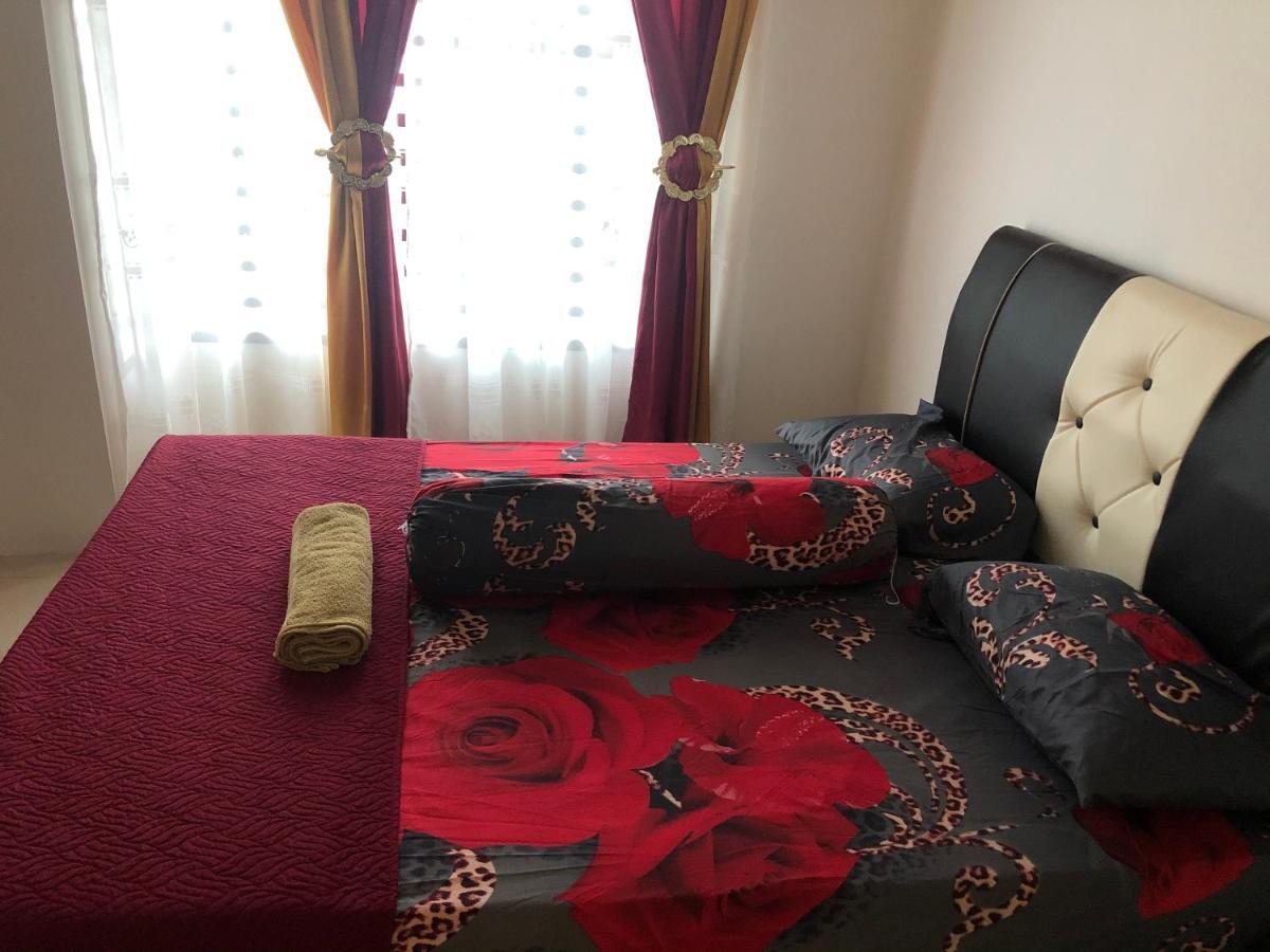 Hasnifana Homestay Сери-Искандар Экстерьер фото